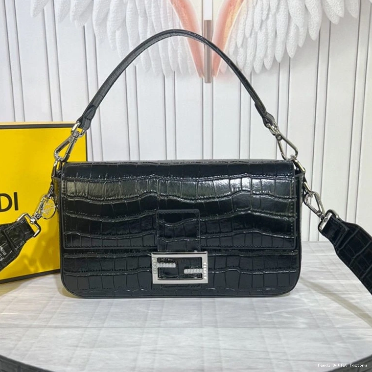 Vintage HOT Crocodile Baguette In Medium Fendi Tiffany Leather Black Bag 0818